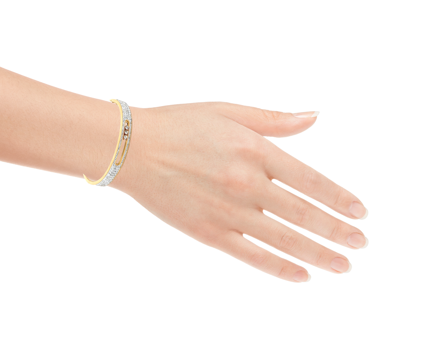 Elegant Gold and Diamond Bracelet
