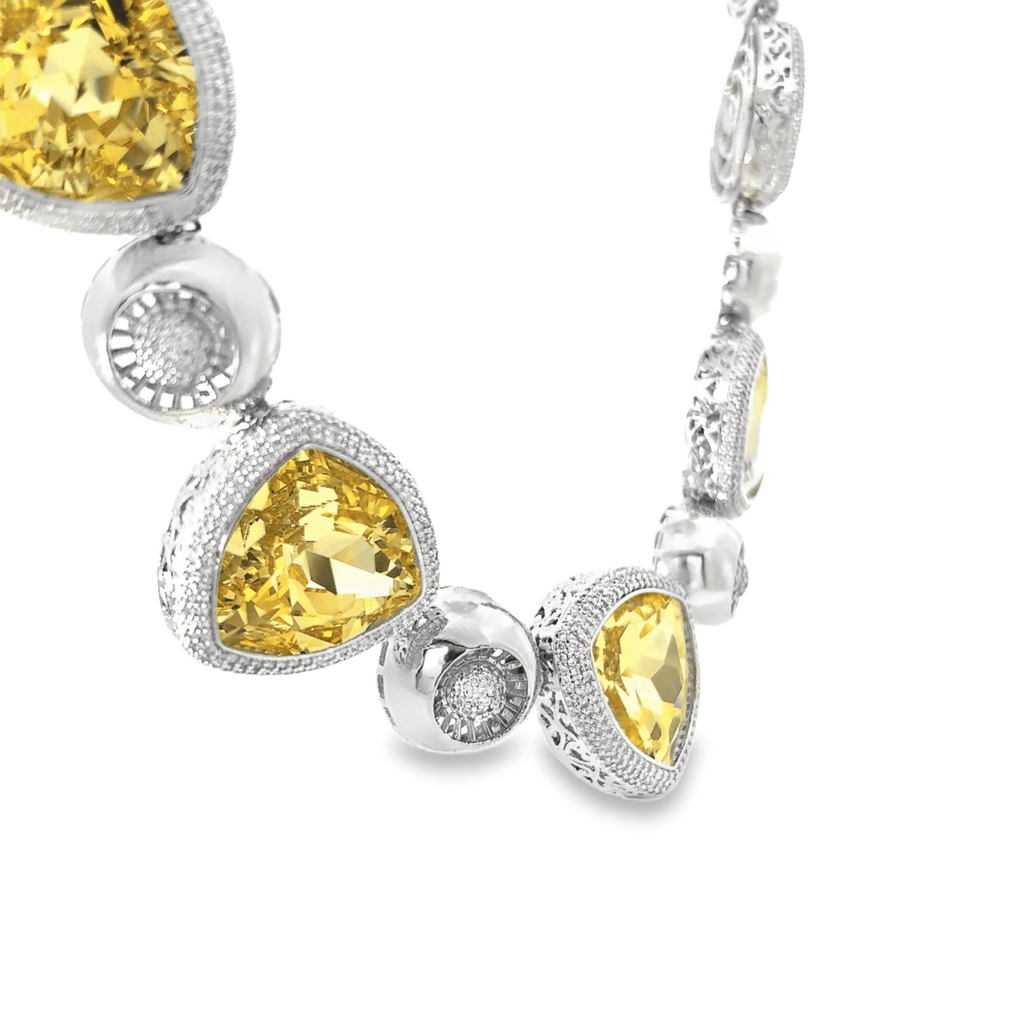Elegant Yellow Sehrova Crystal Necklace