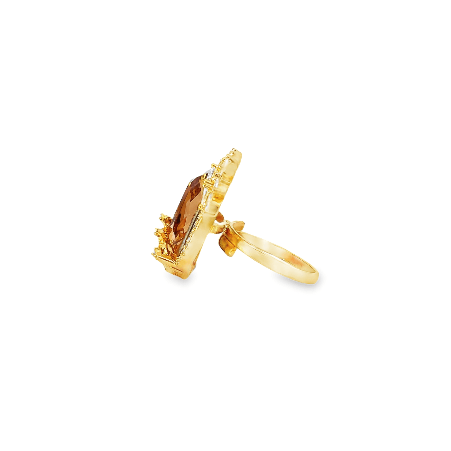 Elegant Golden Sehrova Crystal Ring