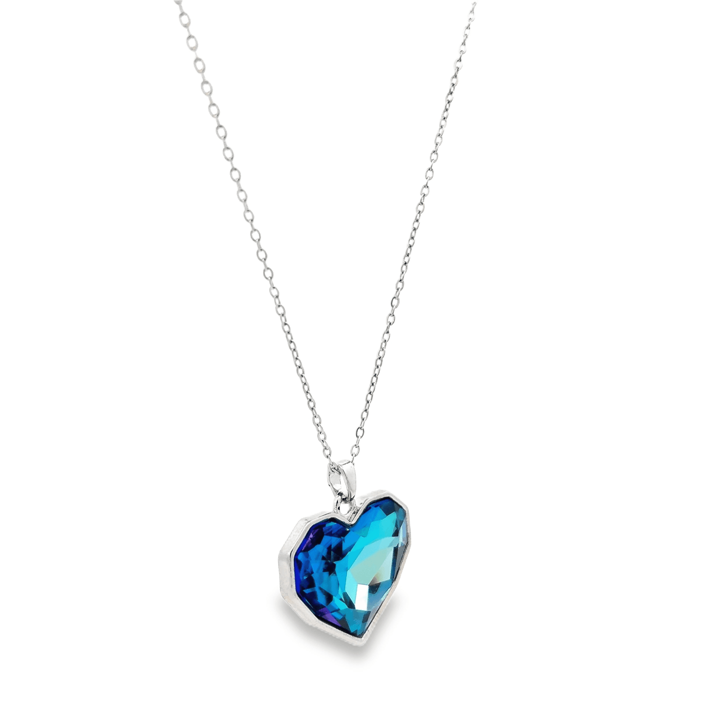 Elegant Heart-Shaped Pendant Set