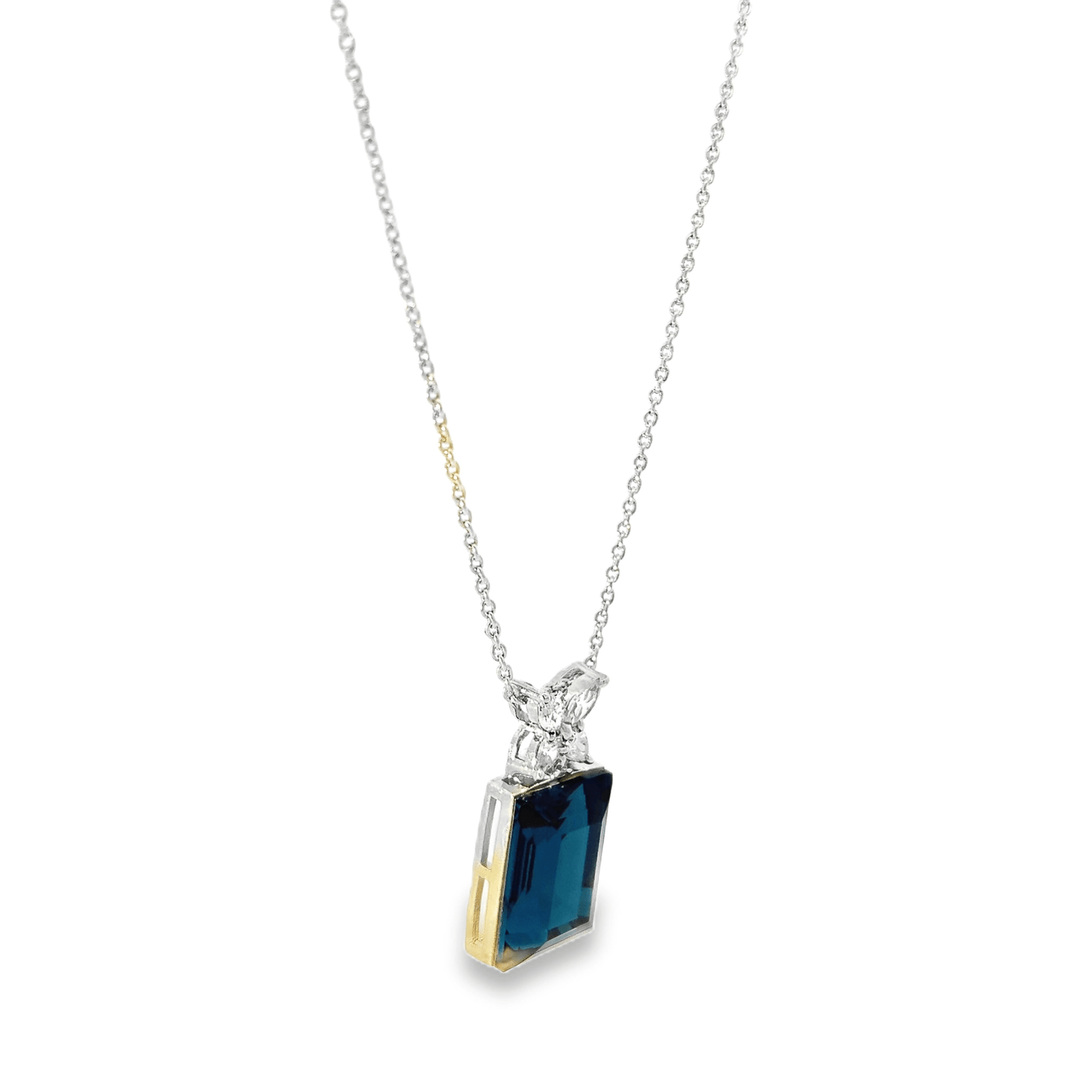 Elegant Sapphire Blue Crystal Pendant Set
