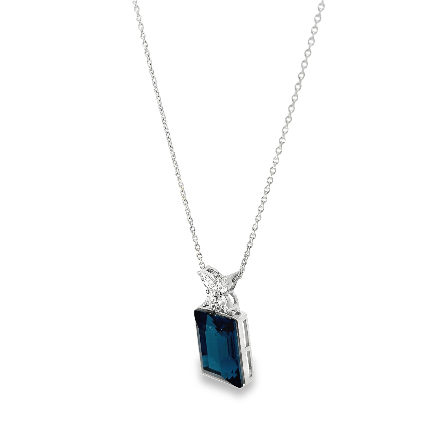 Elegant Sapphire Blue Crystal Pendant Set