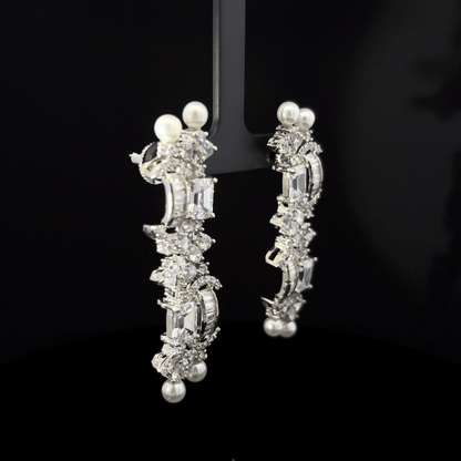 Elegant Silver and Pearl Chokar