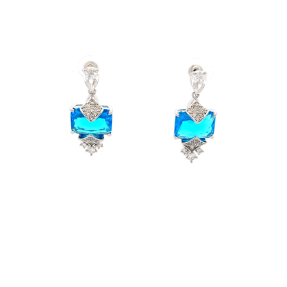 Elegant Blue Crystal Necklace