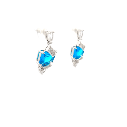 Elegant Blue Crystal Necklace