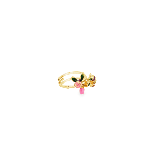 Charming Floral Ring Design