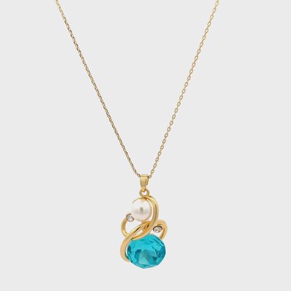 Elegant Gold and Turquoise Pendant