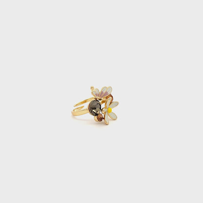 Charming Floral Ring Design