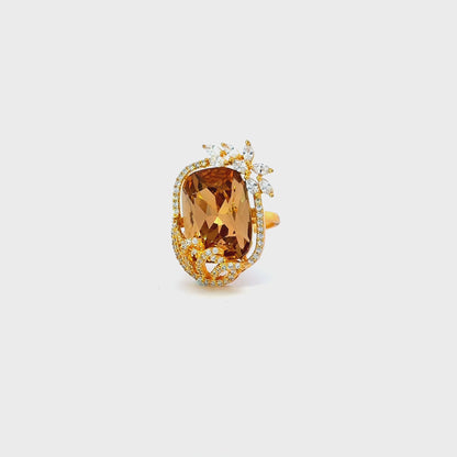 Elegant Golden Sehrova Crystal Ring