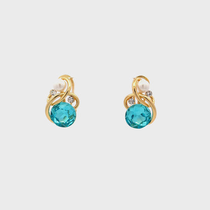 Elegant Gold and Turquoise Pendant